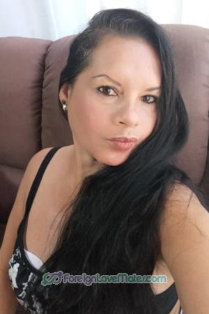 161824 - Andrea Age: 48 - Costa Rica