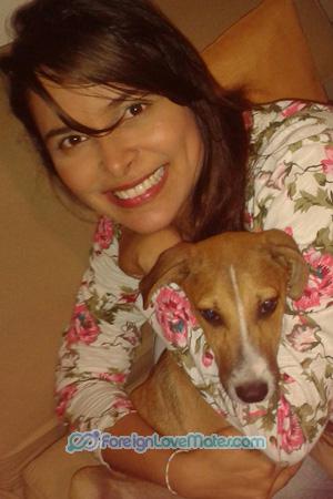 176390 - Yurliet Age: 38 - Colombia