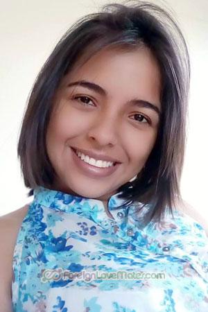 181818 - Camila Age: 32 - Colombia