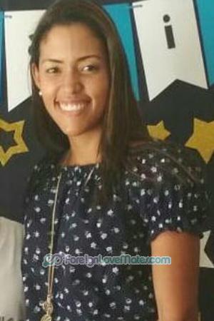 190063 - Alejandra Age: 38 - Venezuela