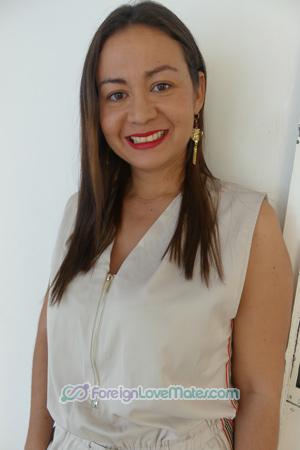 190203 - Luz Angela Age: 40 - Colombia