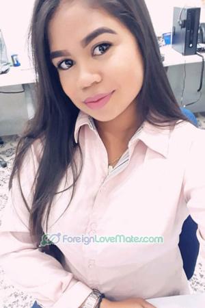 193452 - Lizeth Age: 32 - Colombia