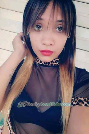 194372 - ILianet Age: 26 - Cuba