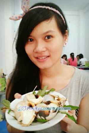 194868 - Huong Linh Age: 32 - Vietnam