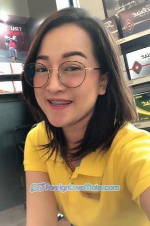 195340 - Preaw Age: 37 - Thailand