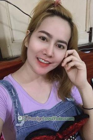 199659 - Kanokwan Age: 39 - Thailand