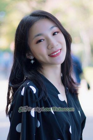 200492 - Yiyan Age: 36 - China