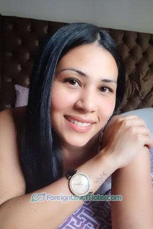201127 - Tatiana Age: 40 - Colombia