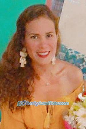 202272 - Stephanie Age: 39 - Costa Rica