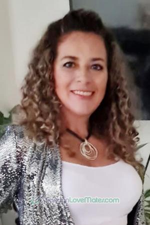 203371 - Karen Age: 55 - Costa Rica