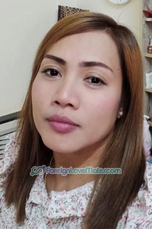 203402 - Nilawan Age: 42 - Thailand