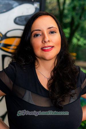 207947 - Daniela Age: 33 - Colombia