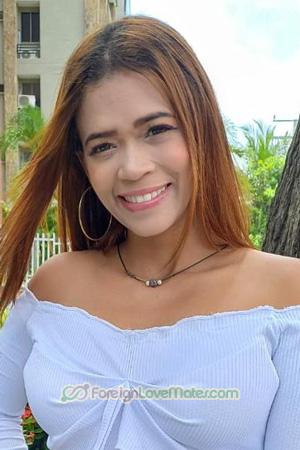 210144 - Danniela Age: 28 - Colombia