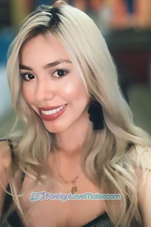 214705 - Valentina Age: 28 - Colombia