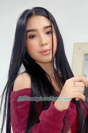 215847 - Emely Age: 21 - Colombia