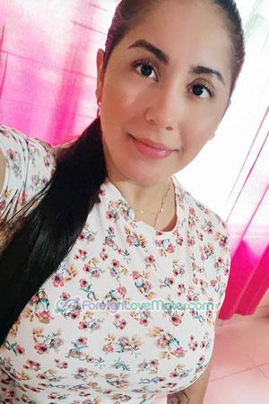 220219 - Xinia Age: 32 - Costa Rica