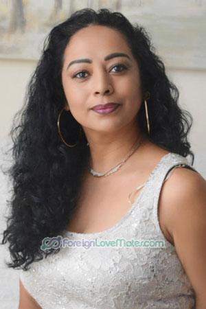 220517 - Erika Age: 51 - Peru