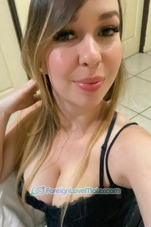 221105 - Fabiola Age: 32 - Costa Rica